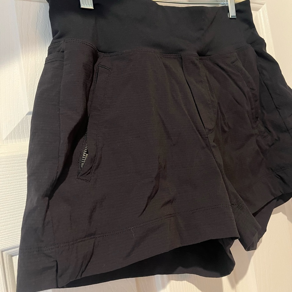 Athleta Trekkie North Short - Picture 2 of 4